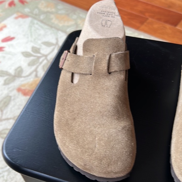 NWOT Birkenstock clogs. Sold out everywhere! - Picture 6 of 6